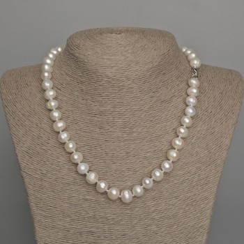 Ketting van natuurlijke rivierparels, ovaalvormige parels, diameter ongeveer 10×9 mm, lengte circa 46 cm, met sluiting